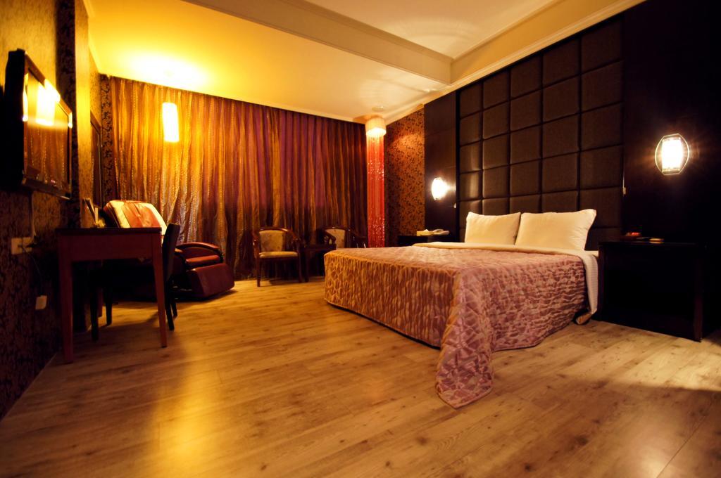 Beverly Garden Motel Chiayi Eksteriør bilde